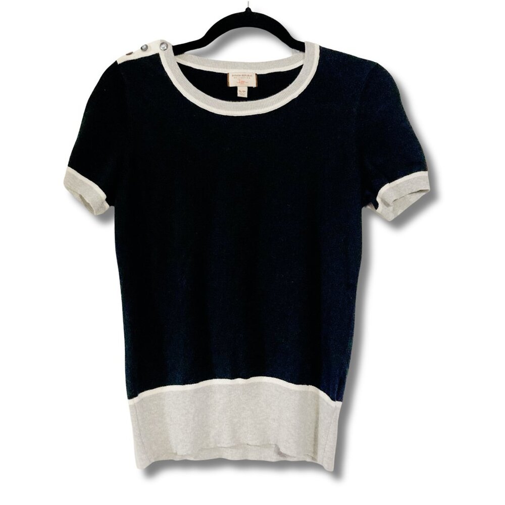 BANANA REPUBLIC Black grey white short sleeve knit top ~ Goth XS SMALL sweater